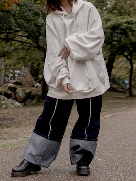 「Utusiyo（ウツシヨ）のアイテム（パーカー）」を使った、JURIさん（レディース・165cm）の秋コーディネート