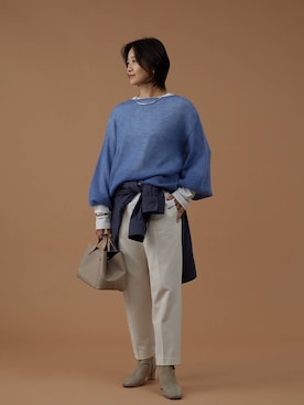 「アイテム（バングル/リストバンド）」を使った、OKAWAさん（レディース・161cm）の冬コーディネート