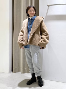 「アイテム（ピーコート）」を使った、OKAWAさん（レディース・161cm）の秋コーディネート