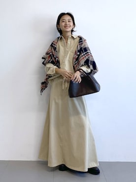 「アイテム（ストール/ショール）」を使った、OKAWAさん（レディース・161cm・30代）の冬コーディネート