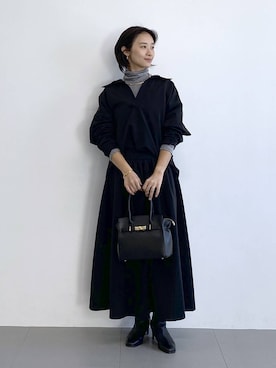 「アイテム（バングル/リストバンド）」を使った、OKAWAさん（レディース・161cm・20代）の秋コーディネート