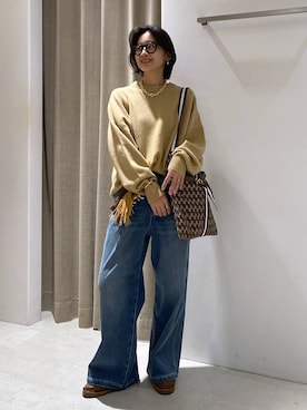 「アイテム（バングル/リストバンド）」を使った、OKAWAさん（レディース・161cm）の秋コーディネート