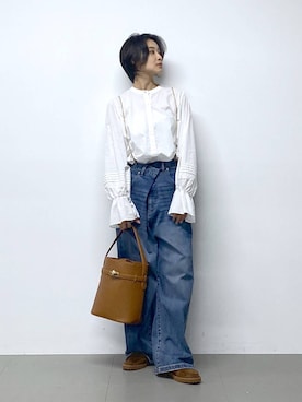 「アイテム（サスペンダー）」を使った、OKAWAさん（レディース・161cm）の秋コーディネート
