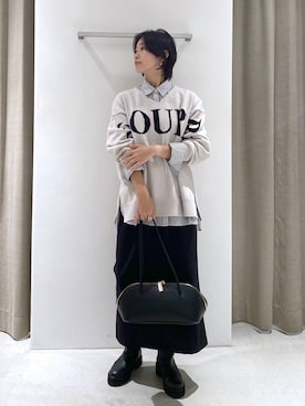 「アイテム（トートバッグ、ブラック系）」を使った、OKAWAさん（レディース・161cm）の秋コーディネート