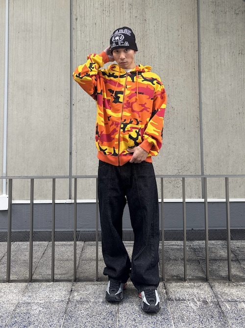 セール】CAMO ZIP UP HOODED SWEATSHIRT（パーカー）｜XLARGE