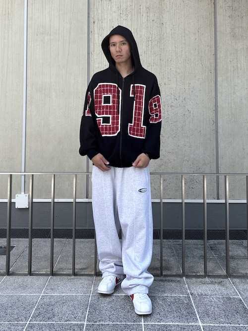 パン柄の裏毛ニット CIAOPANIC（チャオパニック）の「ハンドライクフラワーニット（ニット