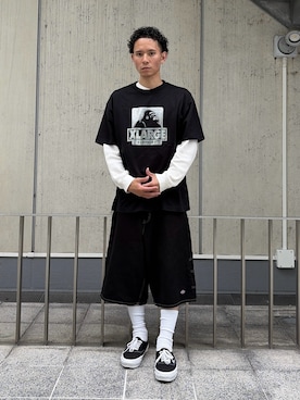 「XLARGE（エクストララージ）の【WEB限定】RHINESTONE OG S/S TEE（Tシャツ/カットソー、ホワイト系）」を使った、香村大貴さん（メンズ・165cm）の夏コーディネート