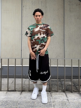 「XLARGE（エクストララージ）のMULTI LOGO CAMO S/S TEE（Tシャツ/カットソー、その他）」を使った、香村大貴さん（メンズ・165cm）の夏コーディネート