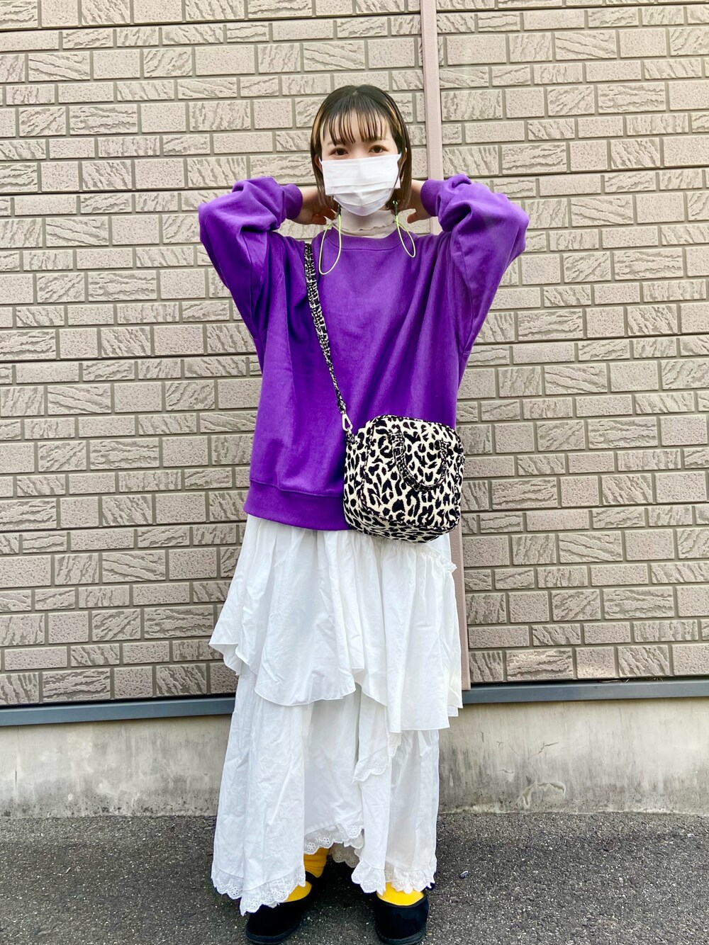 「WEGO、ウィゴー(WEGO)、色物、低身長、低身長コーデ、低身長女子、おちびさん、スウェット、スウェットコーデ、フリルスカート、スカートスタイル、スカート、ペタンコ靴、カンフーシューズ」｜「WEGOのアイテム（スウェット、パープル系）」を使った、yukachin0204さん（レディース・148cm）の冬コーディネートの1枚目の写真