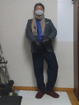 「DENTS（デンツ）のアイテム」を使った、加藤智雅さん（メンズ・172cm）の秋コーディネート