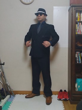 「サングラス」｜「アイテム（スーツセット）」を使った、加藤智雅さん（メンズ・172cm）の秋コーディネート