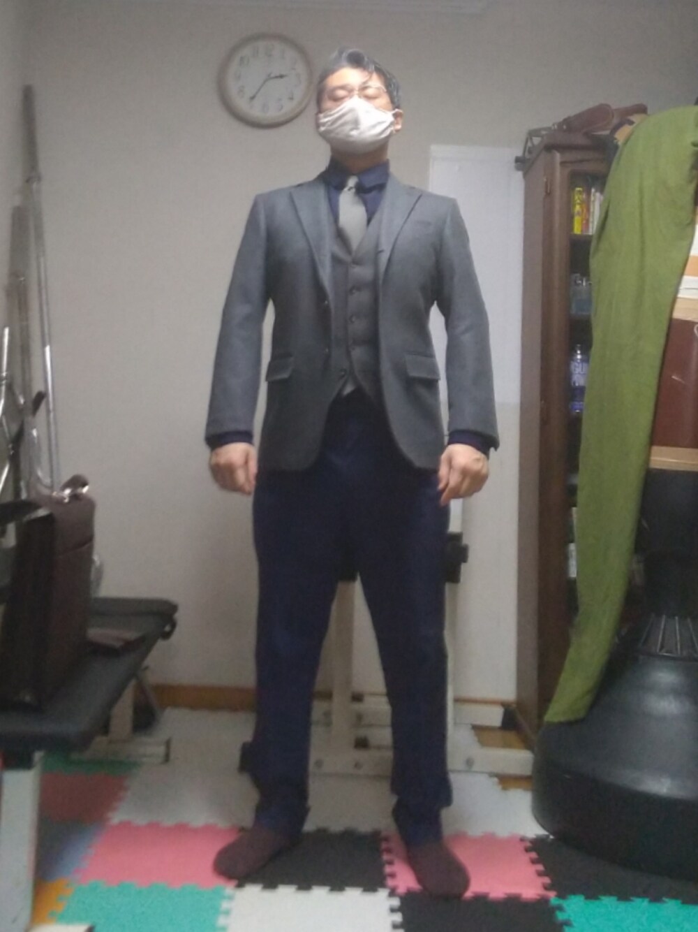 TAGLIATOREのスーツベストを使った人気ファッションコーディネート - WEAR