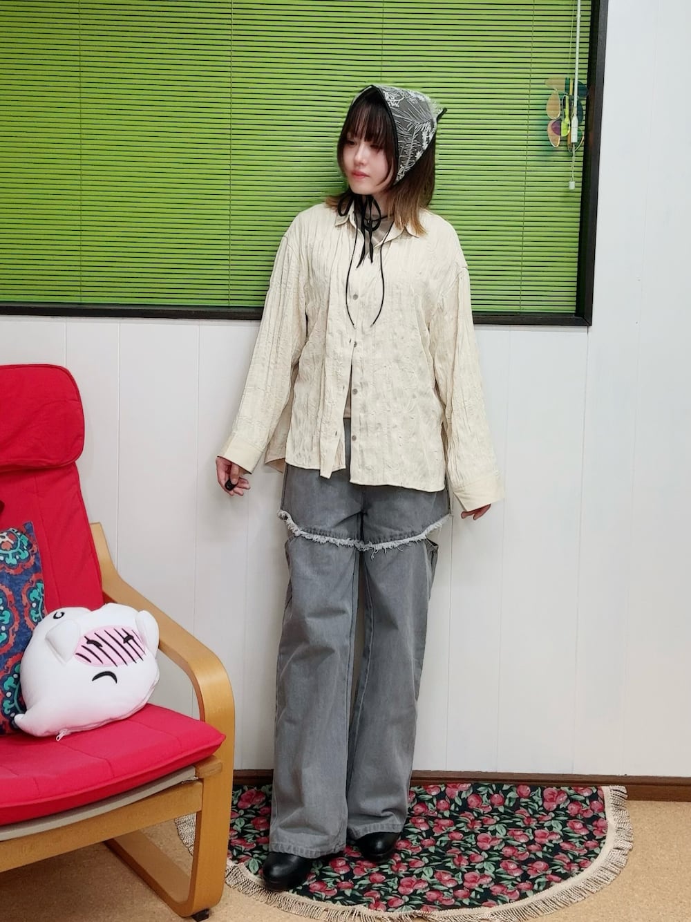 「オトナカジュアル、パンツスタイル、秋のコーデ、秋服、大人かわいい、秋服準備はじめました、GU、プチプラ」｜「Mayreeの【urge select】レース シアーデザイン 花柄 バブーシュカ（その他ヘアアクセサリー、その他）」を使った、小都ミクさん（レディース・157cm）の夏コーディネートの1枚目の写真