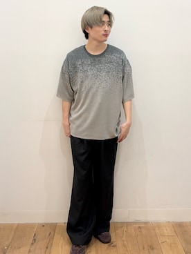 「SENSE OF PLACE by URBAN RESEARCH(センスオブプレイスバイアーバンリサーチ)の『洗濯可』エクストラルーズスプラッシュニットTシャツ(ニット/セーター、グリーン系)」を使った、yukiさん(メンズ・168cm)の春コーディネート