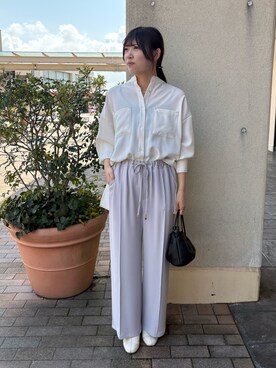 「Jena espace merveilleux（ジェナ　エスパスメルヴェイユ）のスタッズポケットシャツ（シャツ/ブラウス、ホワイト系）」を使った、うたさん（レディース・158cm）の春コーディネート