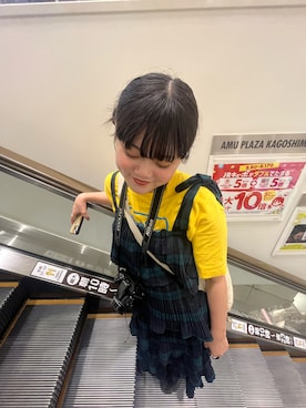 「アイテム（スマホケース/カバー）」を使った、椿井紗代さん（レディース・158cm）の秋コーディネート