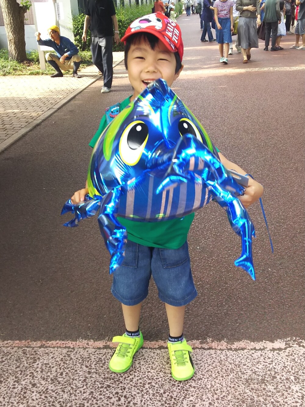 「祭り、ハグフェス、キッズ」｜「カブトムシ風船🪲のアイテム（おもちゃ、ブルー系）」を使った、kaoru0922さん（レディース・156cm）の夏コーディネートの1枚目の写真