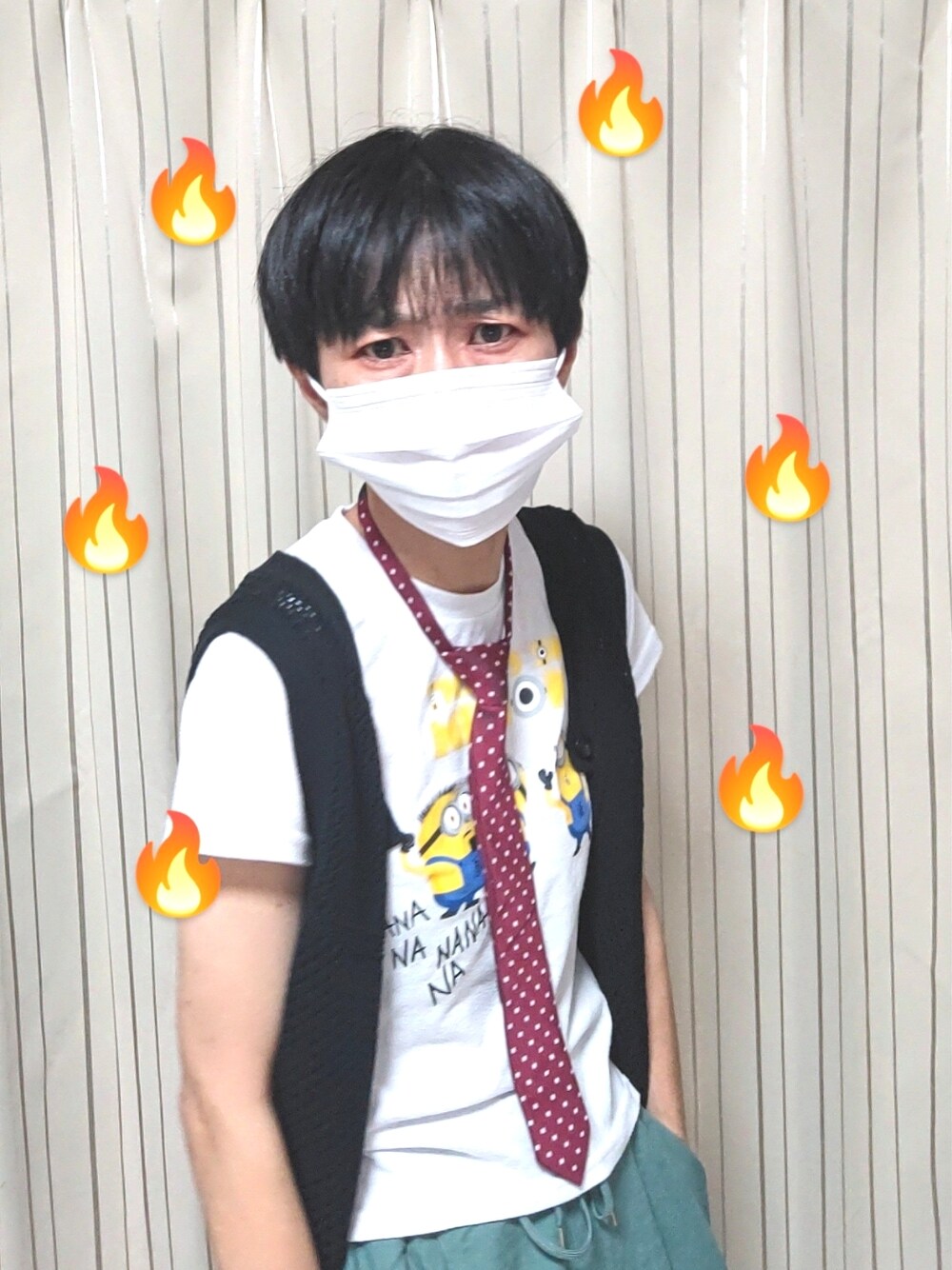 「夏のTシャツフェス、ミニオンズ、ジレ、追いコーデ」｜「MINIONSのアイテム（Tシャツ/カットソー、ホワイト系）」を使った、kaoru0922さん（レディース・156cm）の夏コーディネートの1枚目の写真