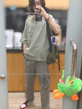 「日系极简」｜「アイテム（スニーカー）」を使った、八咫烏さん（メンズ・173cm）の夏コーディネート
