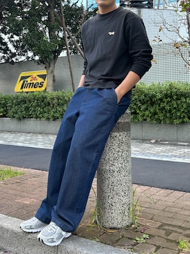 「PENNEYS（ぺニーズ）のPENNEYS/ペニーズ 別注 THE FOX ロゴ ワンポイントワッペン刺繍オーバーサイズTシャツ（Tシャツ/カットソー、ブラック系）」を使った、GBさん（メンズ・180cm）の秋コーディネート