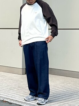 「MONO-MART（モノマート）のPENNEYS/ペニーズ 別注 THE FOX ロゴ ワッペン刺繍ワンポイント ラグラン長袖Tシャツ（Tシャツ/カットソー、ブラウン系）」を使った、GBさん（メンズ・180cm）の秋コーディネート