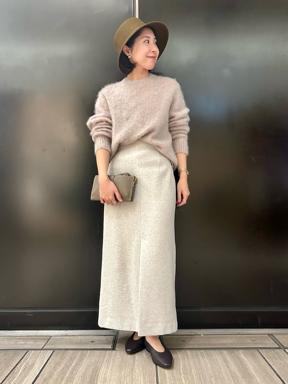 「きれいめカジュアル、オトナカジュアル、シンプルコーデ、低身長、秋冬コーデ、シンプル」｜「URBAN RESEARCH ROSSO WOMENのBenelli Montacone　HAT（ハット、ベージュ系）」を使った、HARADAさん（レディース・153cm）の秋コーディネートの1枚目の写真