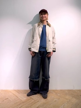 「Barbour（バブアー）のCascade sports コットン６パネル キャップ（キャップ、レッド系）」を使った、Barbour スタッフさん（レディース・175cm）の夏コーディネート