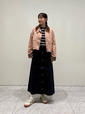 「Barbour（バブアー）のBEDALE デニム スカート"Japan Exclusive"（スカート、ブルー系）」を使った、Barbour スタッフさん（レディース・175cm）の夏コーディネート