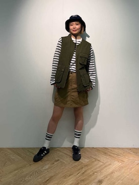 「Barbour（バブアー）のGwenピーチスキン ベスト（レディース）（ベスト、グリーン系）」を使った、Barbour スタッフさん（レディース・157cm）の春コーディネート