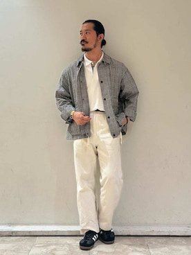 「Barbour（バブアー）のタータン チェック Barbour ロゴ スポーツ ポロシャツ（ポロシャツ、ホワイト系）」を使った、Barbour スタッフさん（レディース・159cm）の夏コーディネート