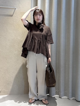 「NICOLAS LAINAS（ニコラスライナス）の【NICOLAS LAINAS（ニコラスライナス）】グリッターサンダル（Sandals、ベージュ系）」を使った、sanaさん（レディース・160cm）の夏コーディネート
