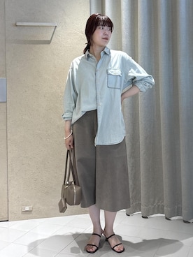 「SALON adam et rope'（サロン アダム エ ロペ）のミニポーチ付きスプリットレザーワイドバッグ / 追加（Shoulderbag、ベージュ系）」を使った、sanaさん（レディース・160cm）の夏コーディネート