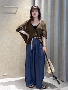 「SALON adam et rope'（サロン アダム エ ロペ）の【W S（ドゥーブル）】ナロートングサンダル（Sandals、ブラック系）」を使った、sanaさん（レディース・160cm）の夏コーディネート