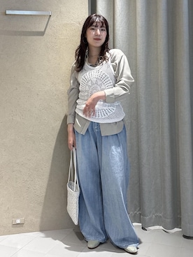 「SALON adam et rope'（サロン アダム エ ロペ）の[26SS]GENTLE SILK シャツ / セットアップ対応・洗える（シャツ/ブラウス、ベージュ系）」を使った、sanaさん（レディース・160cm）の春コーディネート