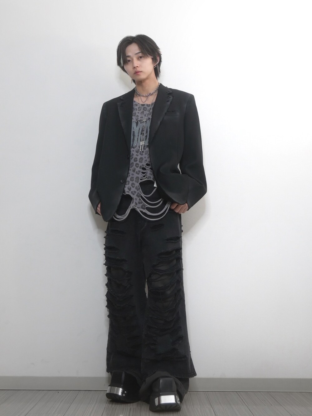 doublet DUSTY TAILOERD JACKET TAKATO着用 TAKATO｜doubletのテーラードジャケットを使ったコーディネート - WEAR