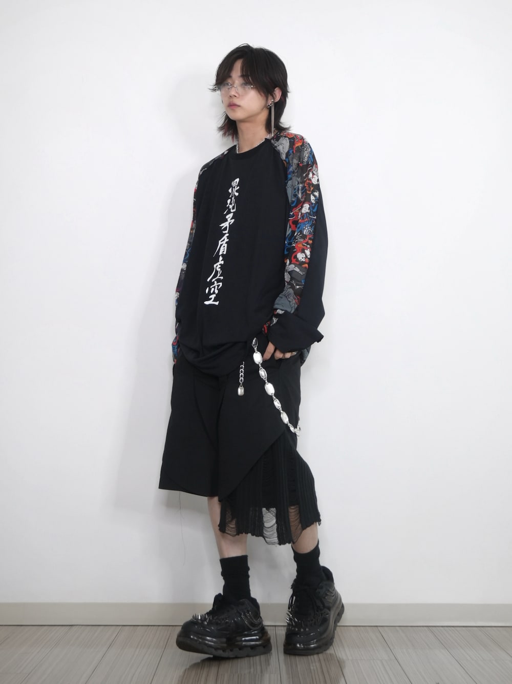 ブラックスニーカー shose53045 Takato着用 TAKATO｜SHOES53045のシューズを使ったコーディネート - WEAR