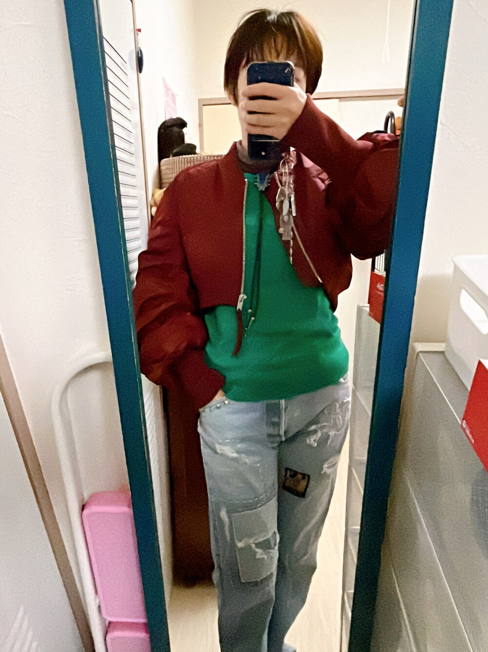 「春めき満開コーデ、デニムパンツ、ループタイ、シンプルスタイル、大人カジュアルコーデ、まよなかのアトリエ、春ニット、Levi's」｜「まよなかのアトリエのアイテム（ファッション雑貨、ブルー系）」を使った、amiruri184さん（レディース・164cm）の春コーディネートの1枚目の写真