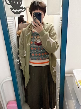 「アイテム（スカート、ブラウン系）」を使った、amiruri184さん（レディース・164cm）の冬コーディネート
