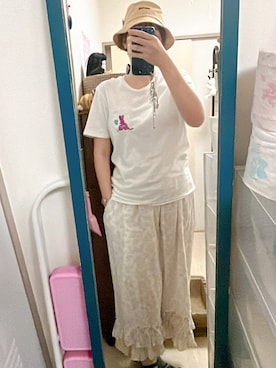 「Design Tshirts Store graniph（デザイン　ティーシャツ　ストア　グラニフ）のアイテム（Tシャツ/カットソー）」を使った、amiruri184さん（レディース・164cm）の夏コーディネート