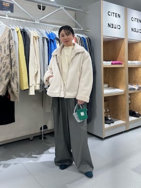 「アイテム（ポーチ）」を使った、MORIさん（レディース・159cm）の冬コーディネート