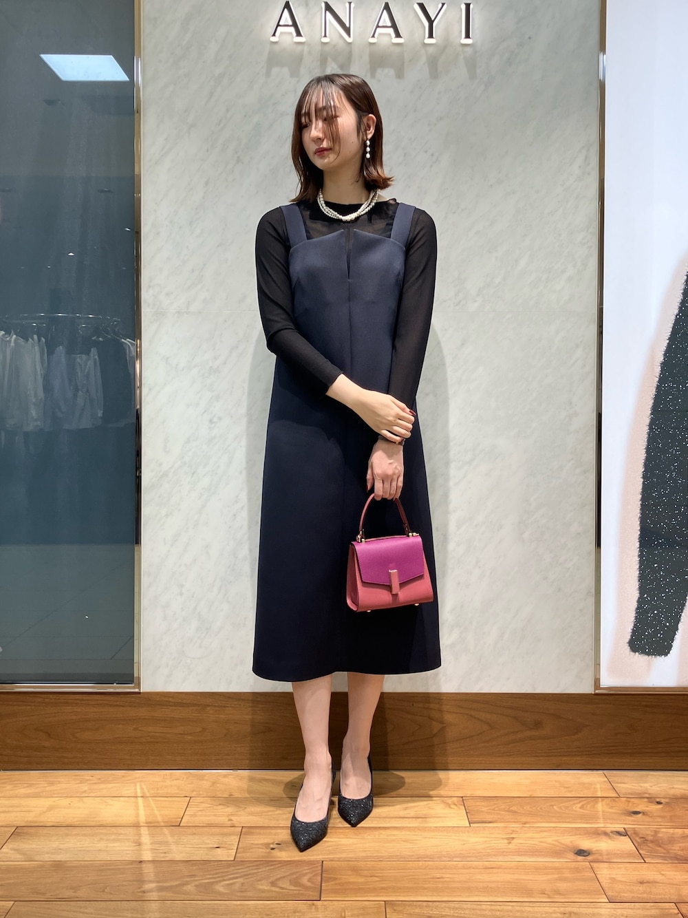 トリプルクロスジャンパースカートを使った人気ファッション