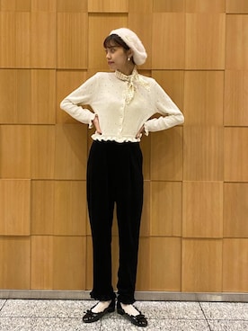 「ストレートパンツ」｜「アイテム（ハンチング/ベレー帽）」を使った、hinanoさん（レディース・163cm）の秋コーディネート