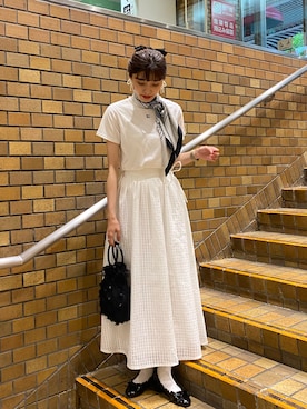 「アイテム（ヘアアクセサリー）」を使った、hinanoさん（レディース・163cm）の春コーディネート