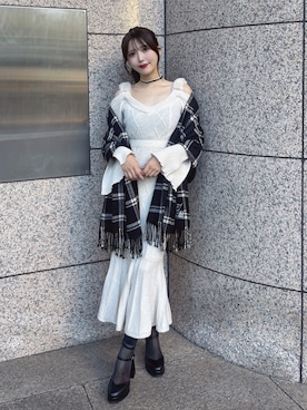 「EATME（イートミー）のアイテム（アクセサリー）」を使った、真里さん（レディース・162cm）の秋コーディネート