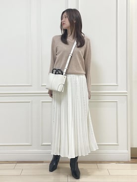 「ROPE'（ロペ）のスクエアドットプリントププリーツスカート（スカート）」を使った、_ayaka_さん（レディース・166cm）の冬コーディネート