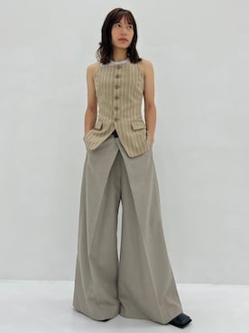 「STUDIOUS（ステュディオス）のアイテム（パンツ）」を使った、STUDIOUS STAFFさん（レディース・162cm）の夏コーディネート