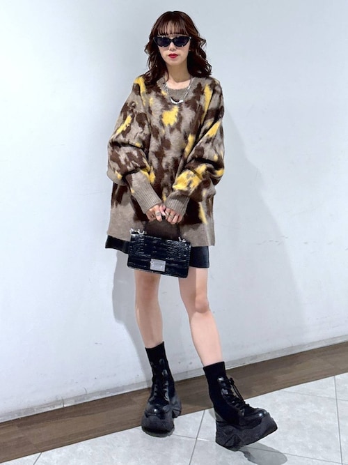 美品ミュベール☆グリーン 黒猫インターシャニットセーター☆38サイズ Meiru ニット セーター 「着丈が選べる」くま刺繍ケーブルニット