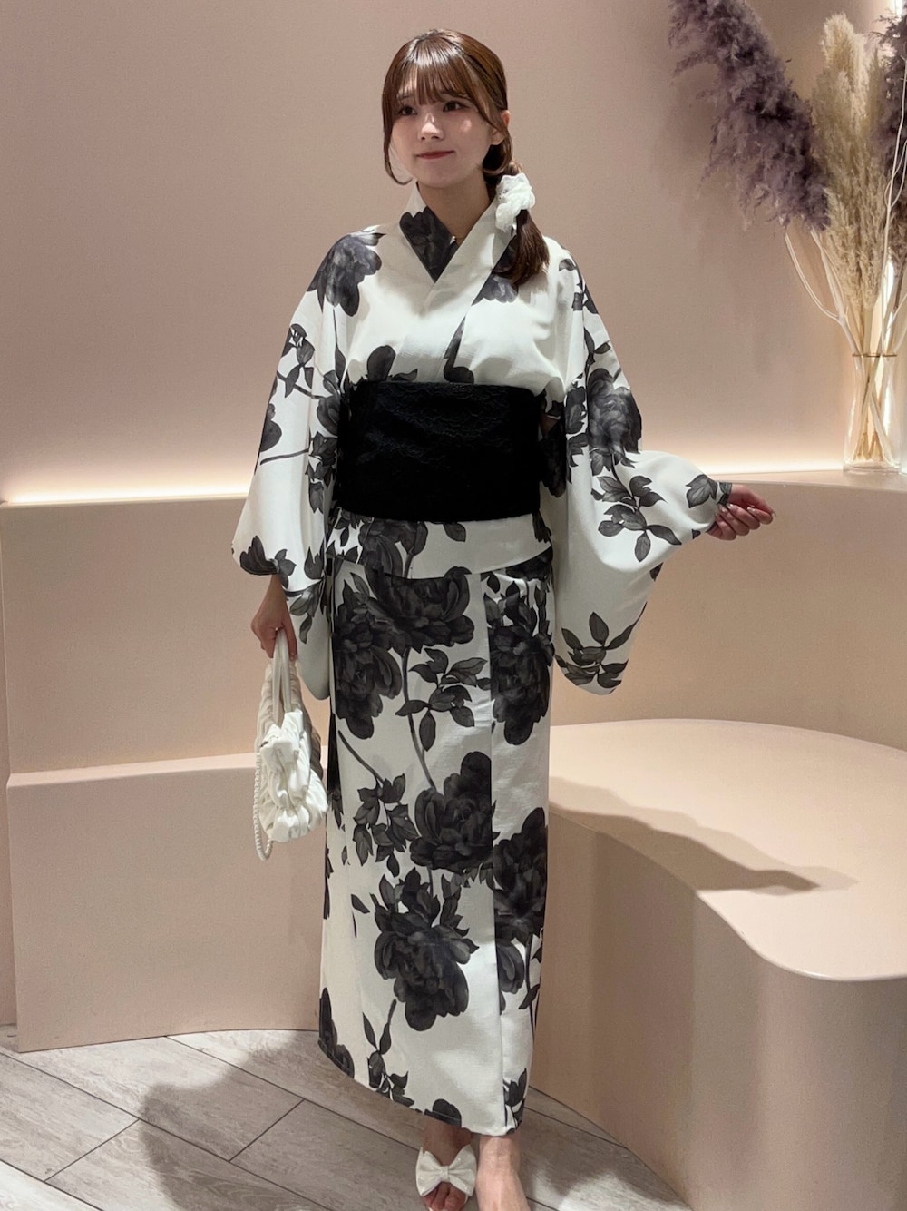 「夏コーデ、お祭りコーデ、浴衣、浴衣コーデ、ナイスクラップ、one after another NICE CLAUP、nice claup」｜「one after another NICE CLAUPの【moon light marine collection】パールショルダー付きシャーリングバッグ（ショルダーバッグ、ホワイト系）」を使った、junさん（レディース・158cm）の春コーディネートの1枚目の写真