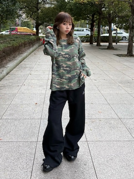 「NIKE（ナイキ）のナイキ スポーツウェア フェニックス フリース ウィメンズ ハイウエスト ワイドレッグ パンツ / Nike Sportswear Phoenix Fleece Women's High-Waisted Wide-Leg Pants IQ1255-010 Black（スウェットパンツ、ブラック系）」を使った、SHIORIさん（レディース・152cm）の春コーディネート