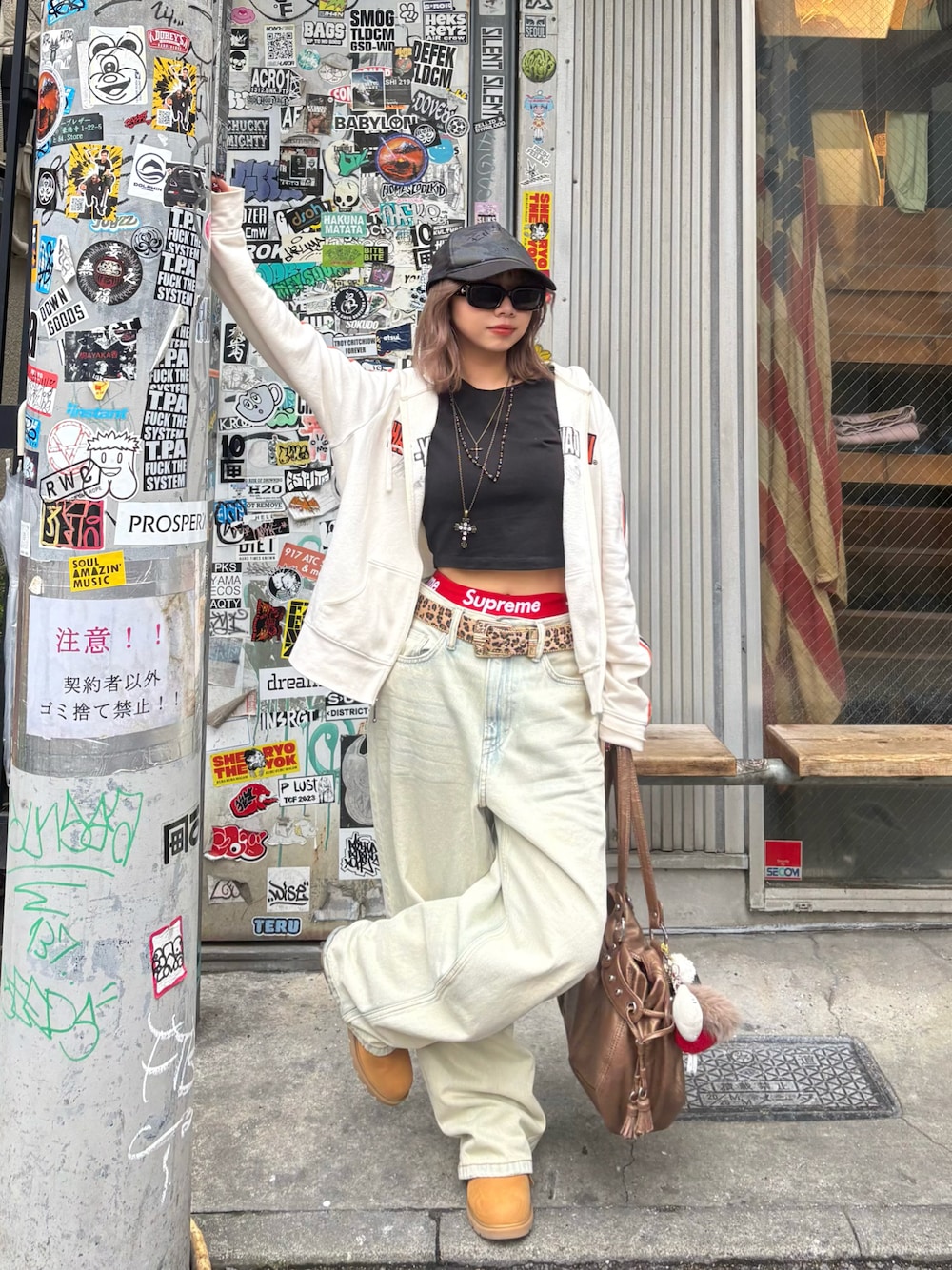 Supreme のボクサーパンツ（ホワイト系）を使った人気ファッション